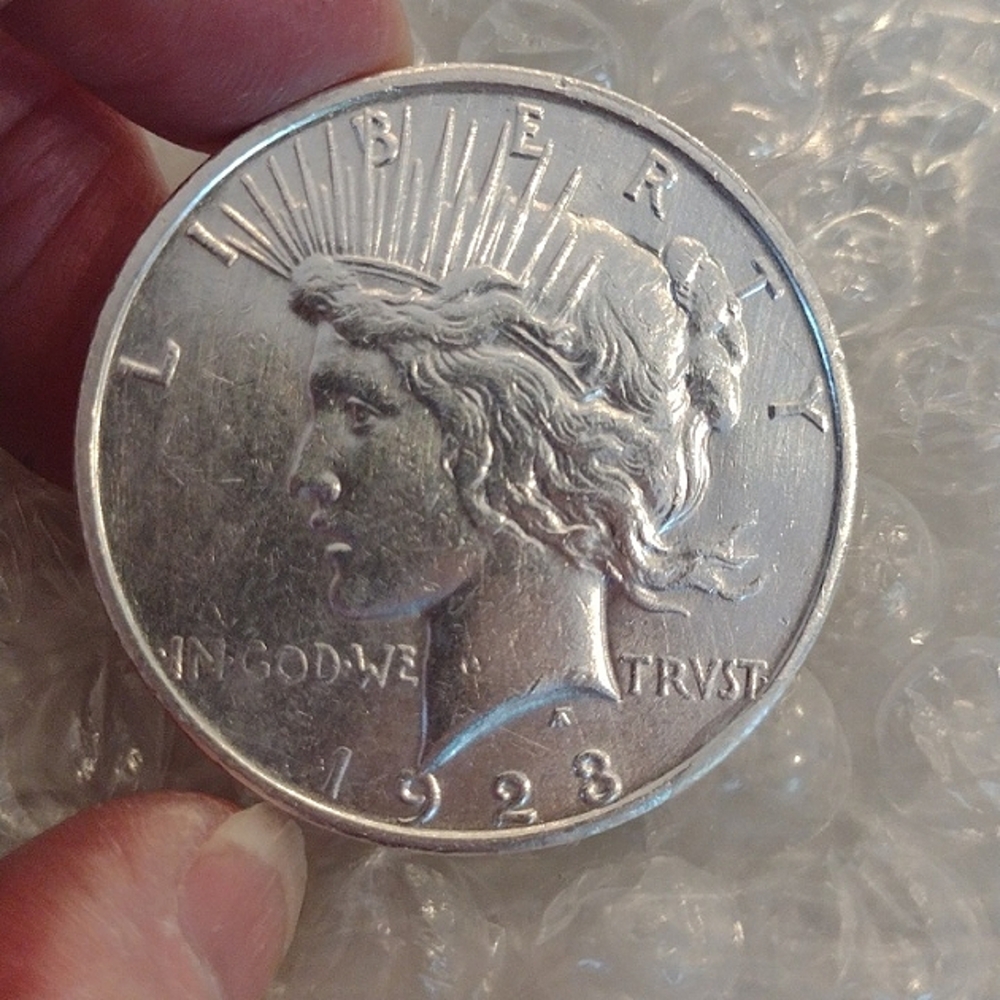 AU/BU 1928 PEACE DOLLAR